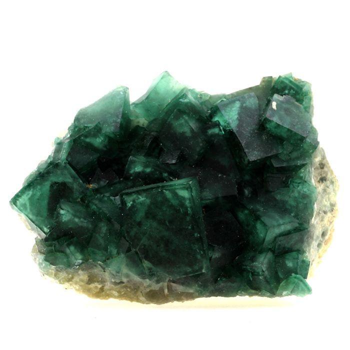 Pierres et Minéraux. Fluorite. 5156.0 ct. (1,03 kg) Mandrosonoro Commune, Madagascar.