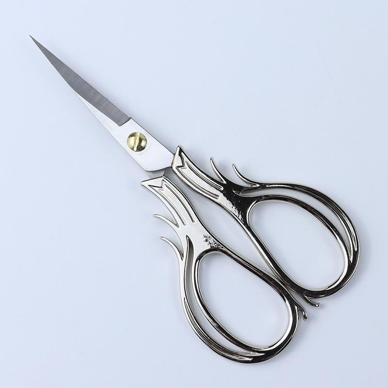 Portable Stainless Steel Scissors for Crafts, Thread Ends & Tea Ceremonies - Sharp Tip, Retro Design