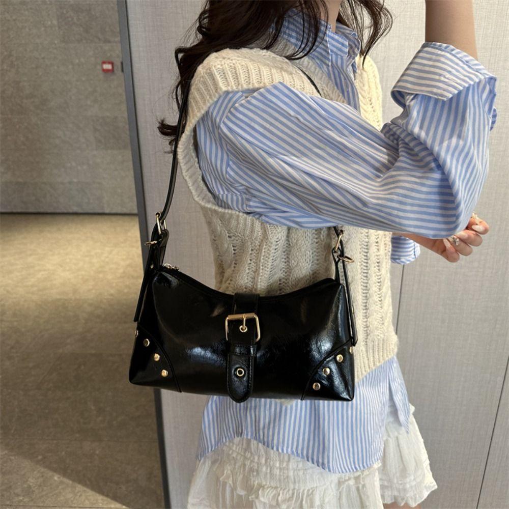 Designer Rivet Shoulder Bag Y2k Spicy Girl Handbag New Buckle Armpit Bag  Women