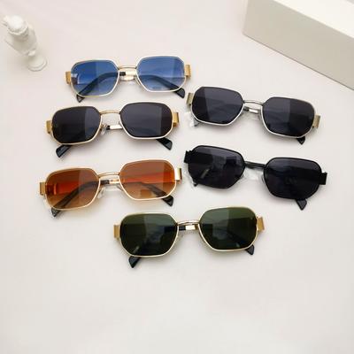 Metal Small Frame Polygonal Sunglasses For Men And Women Street Photography Vacation Sunscreen Glasses Personalized Retro Sunglasses