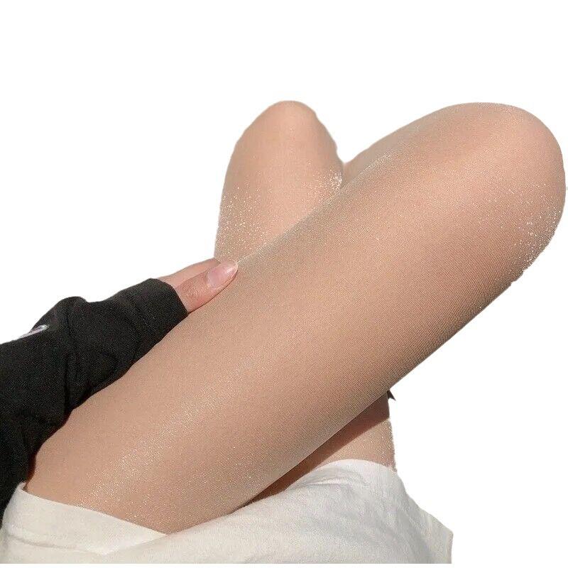 Perlmuttartige, ultradünne, glänzende koreanische Sommerstrumpfhose