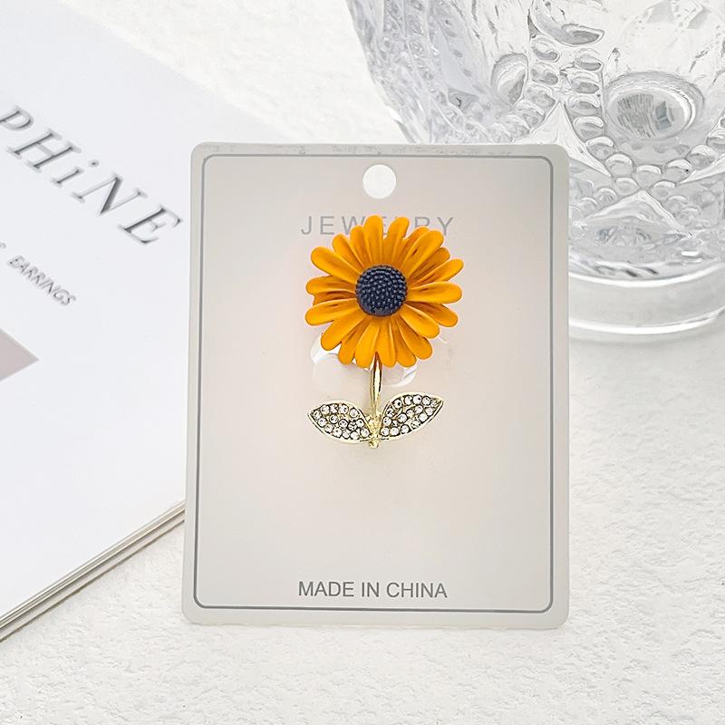 Sunflower Sunflower Brooch Shirt High-end Design Niche Corsage Cute