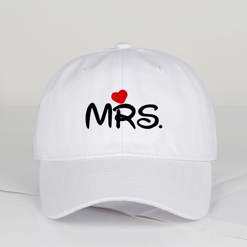

“MR & MRS” Heart Print Couple Baseball Caps Soft and Comfortable with Adjustable Sizing Romantic and Sweet Couple Style, Fashion