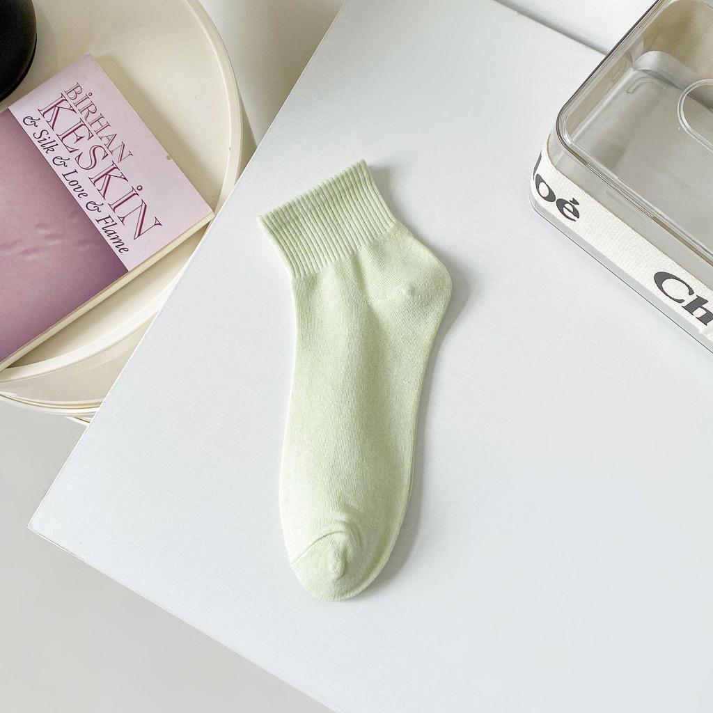 Morandi Color Mid-Tube Sportsocken aus Baumwolle für Damen: Trendy Unifarben für Studium und Freizeit.