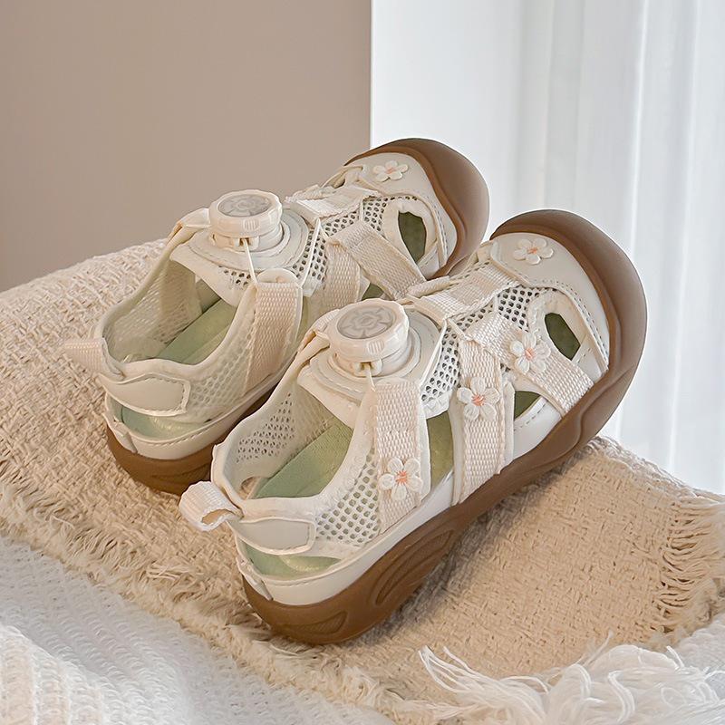 2026 Girls  Closed-Toe Mesh Sandals: Summer Beach Shoes for Kids 25