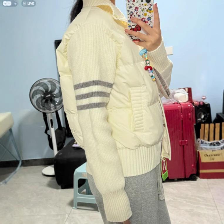 Weiße kurze Daunen-Baumwolljacke für Damen Neuer Stil Winter Spätherbst Frühwinter Baumwolljacke Dünne Herbst-Winter-Baumwolljacke