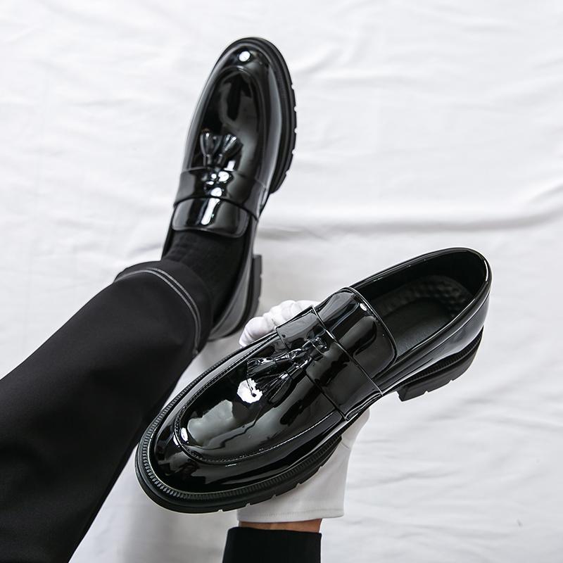 Fashion Soft-Soled Slip-On Shoes Comfortable Men's Loafers Versatile Casual Business Dress Shoes Male Formal Leather Shoes Moccasins