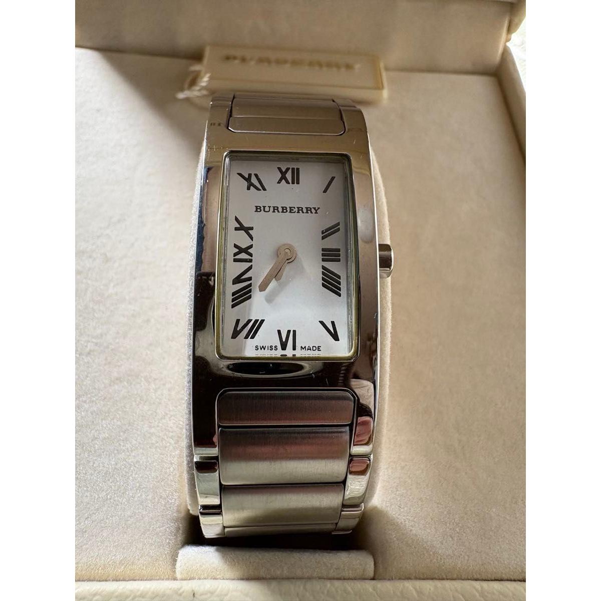 Used BURBERRY watches ladies