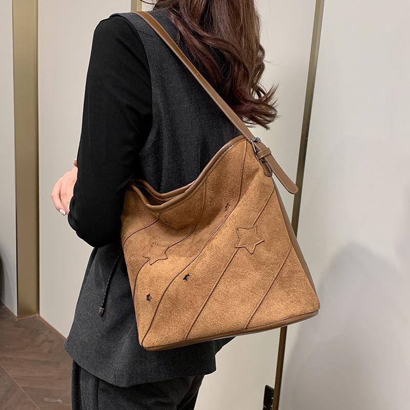 2025 New Fashion Trend Shoulder Bag Large Capacity Leisure Soft Bag Splicing Series Design Shoulder Messenger Bag