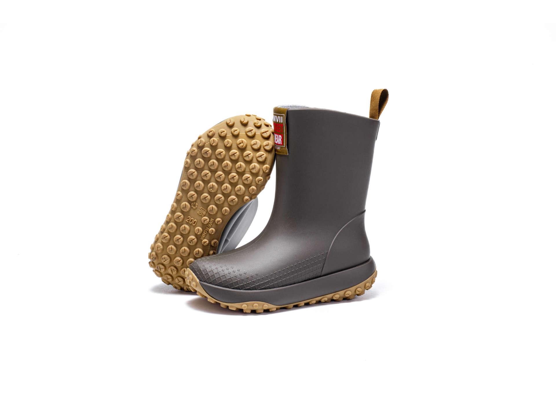 

Unisex Baby Water-Resistant Green Rain Boots with Non-Slip Sole, Warm Windproof Design, and One-Piece Molded Rubber Construction. Kids 200CM