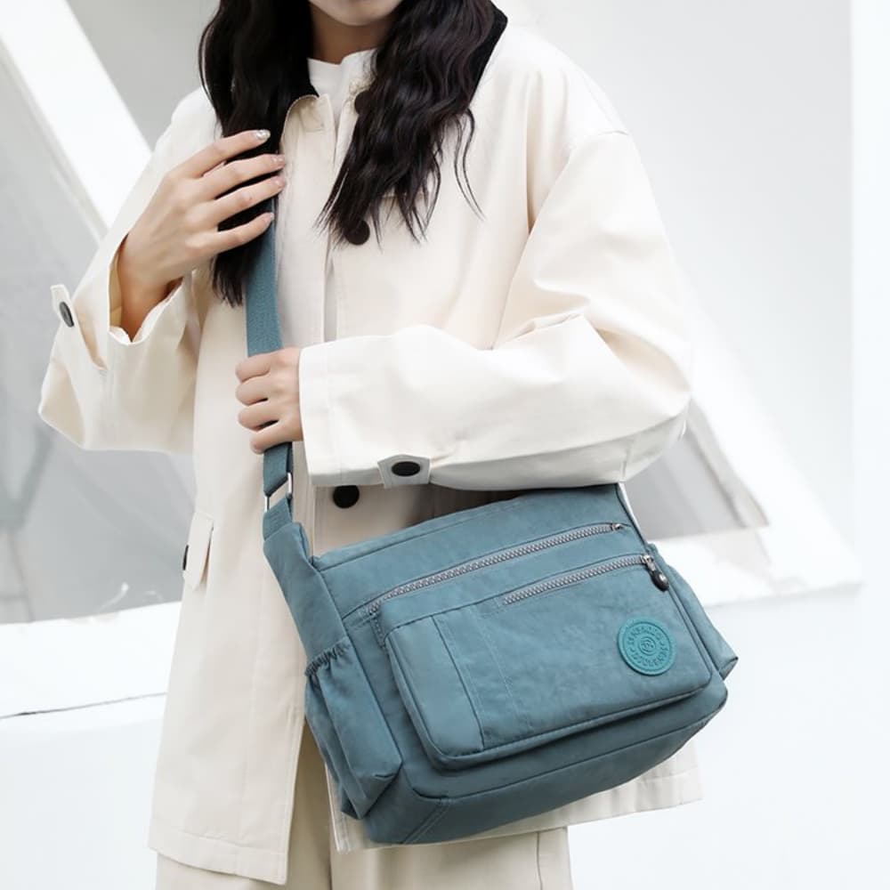 Fashion Casual Nylon Cloth Messenger Bag For Women Shoulder Bags Multi Layer Female Crossbody Bags Waterproof Mother Bag Purse