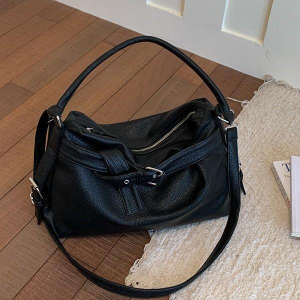 Casual Large-Capacity Simple Spice Girl Shoulder Bag, Locomotive Bag, Fashionable Shoulder Underarm Bag, Commuter Trendy Messenger Bag.