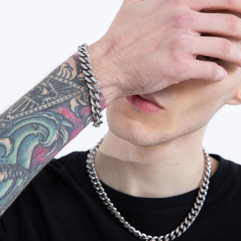 Collier Chaîne Cubaine en Acier Titane de Haute Qualité avec Boucle Carrée – Bijou Hip-Hop Unisexe