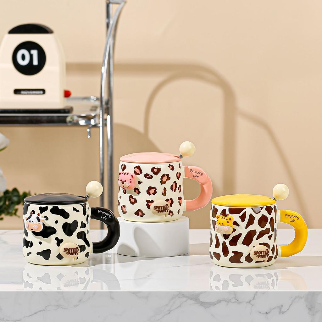 Animal Pattern Mug with Spoon Cartoon Cute Ceramic Cup Set Small Gift Drinking Cup Girls High Temperature Resistance Cup