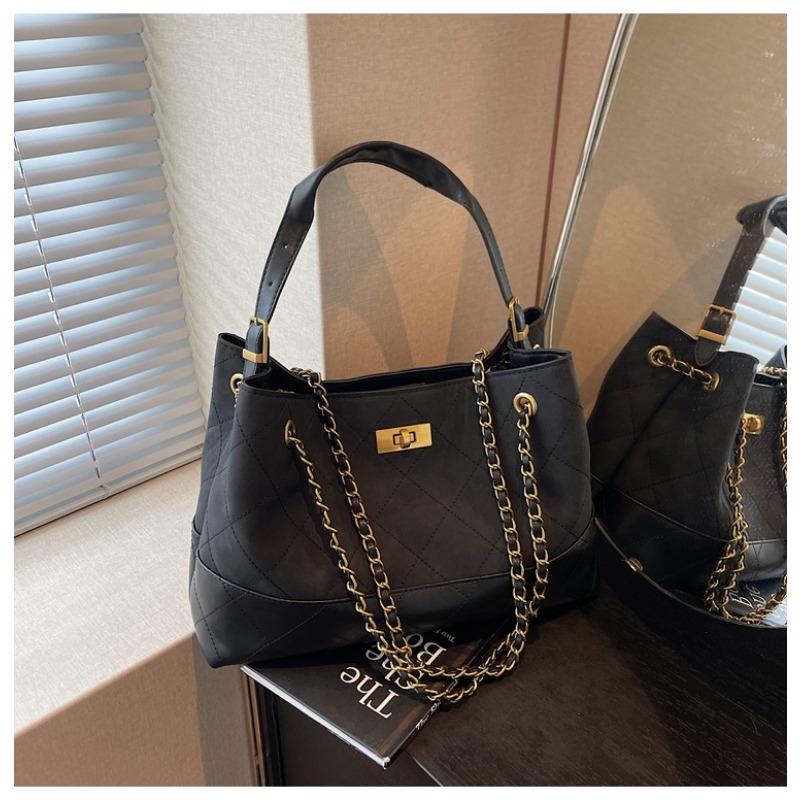 

Сумка-цепочка ромбовидной формы женская большой вместимости новая летняя повседневная нишевая на плечо, мессенджер, сумка-тоут чёрный