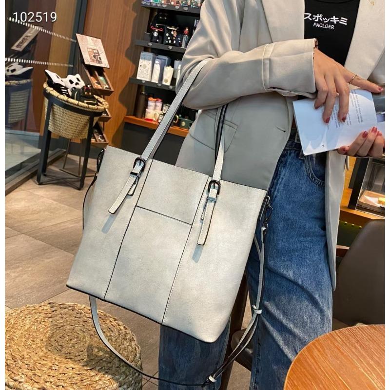 New Fashion Large Capacity Single Shoulder Crossbody Bag European and American Retro Oil Wax Pitot Bag