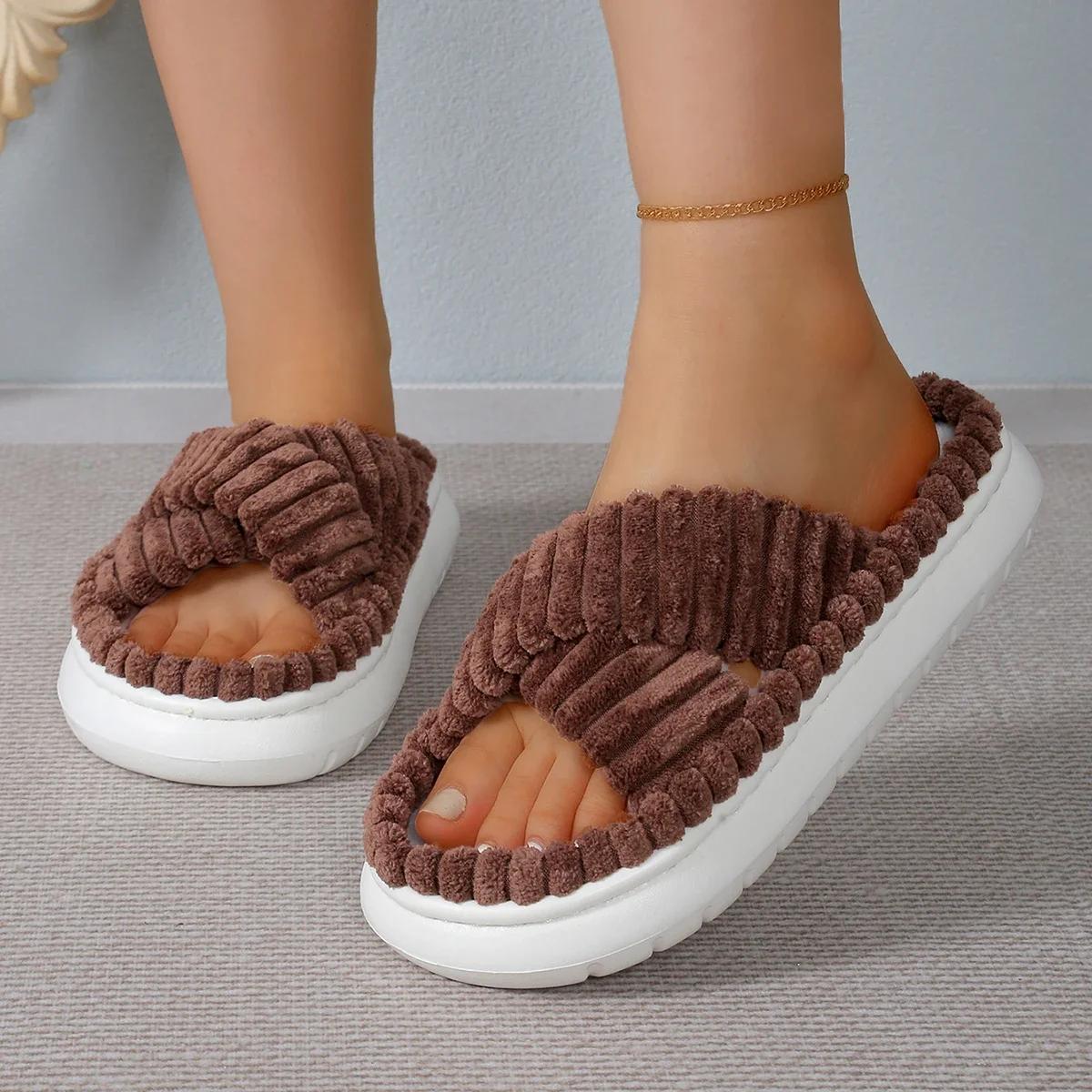 

Модные вельветовые домашние тапочки женские с перекрестными полосками толстые мягкие подошвы шлепанцы на платформе женские нескользящие домашние тапочки 2024 44-45 темно-коричневого