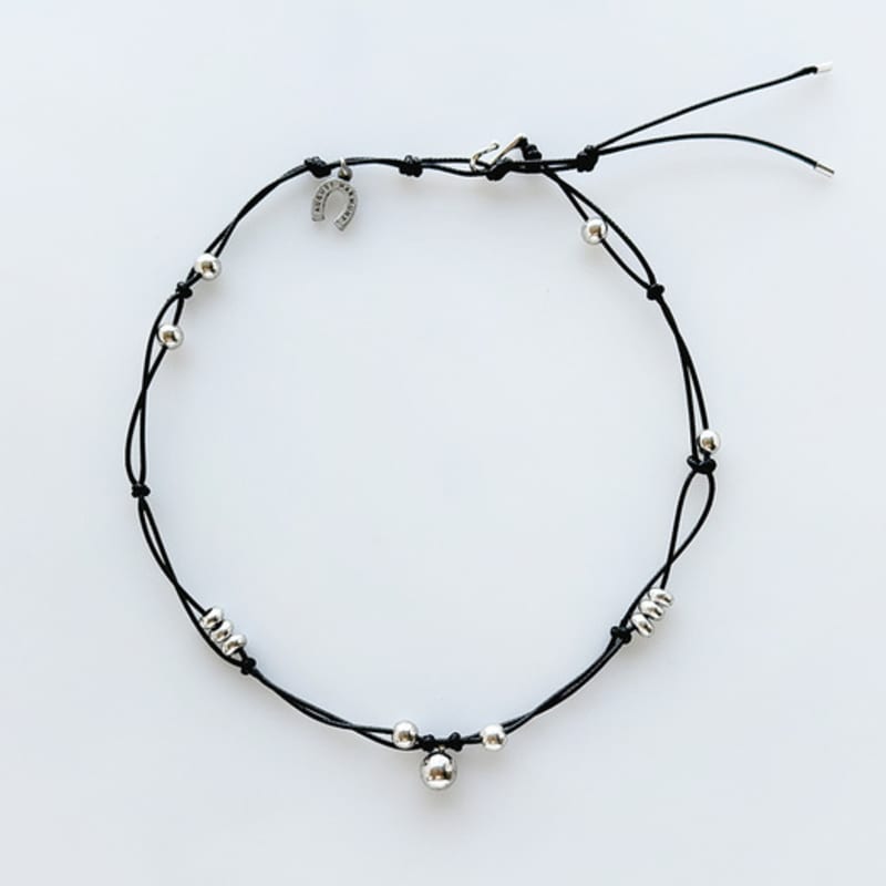 August Harmony Cowgirl String Knot Necklace / Black