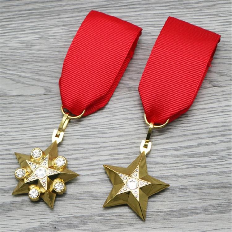 Retro Look High Rank Glowing Star Brooch Alloy Badge Pin Excellent For Armed Forces Theme Gatherings Present