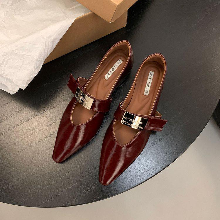 TK Plus Size Low-Cut Pointed Toe Flat Women's Shoes in Black or Burgundy Synthetic Leather