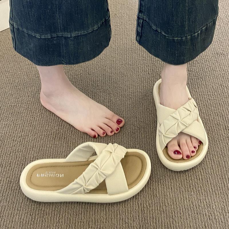 Stepping on shit soft-soled slippers for women's summer outer wear 2025 new non-slip, wear-resistant and versatile casual wheat ear cool slippers