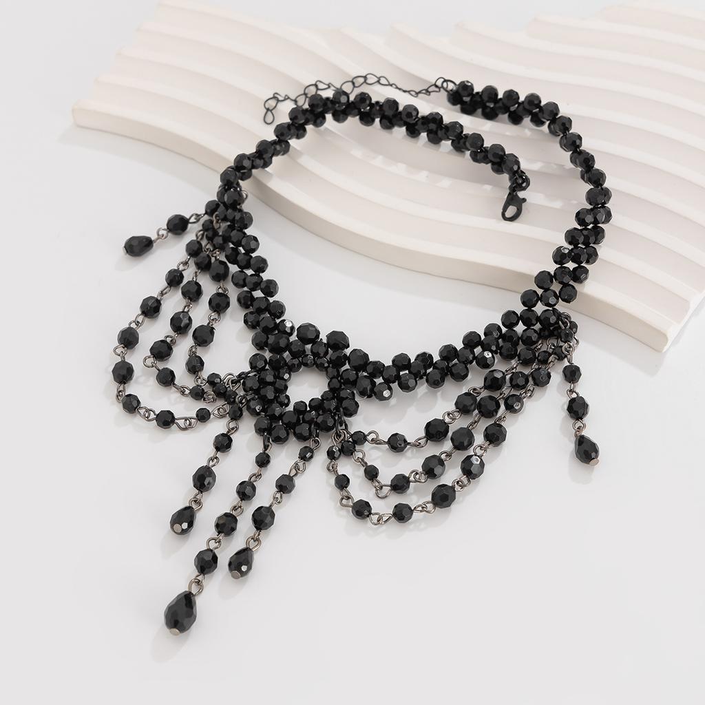 Dark multi-layer fringed collarbone collar female, gothic cross pendant, vintage beaded necklace