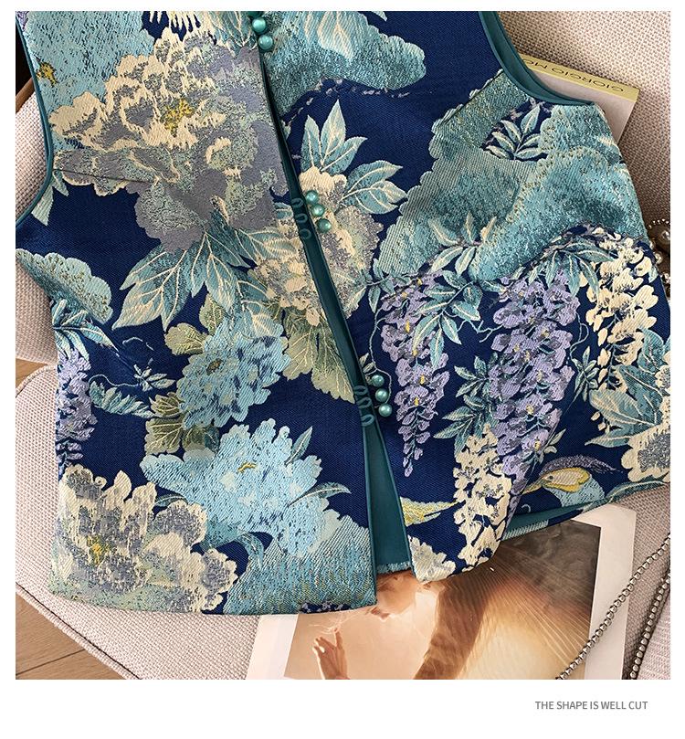 Elegant Hanfu-Style Vest with Embroidered Frog Buttons and Jacquard Brocade