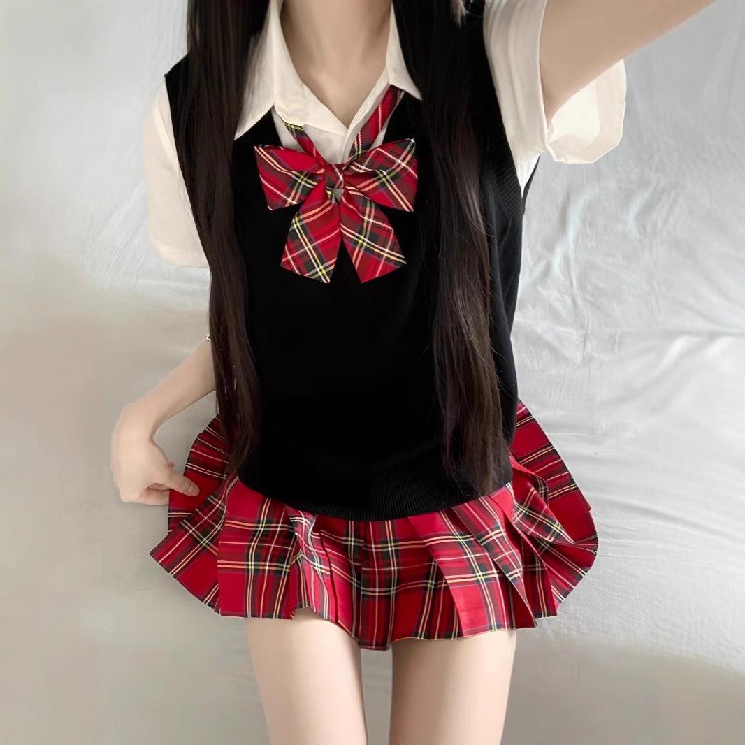 

Japanese Academy Style High Waist Plaid Pleated Skirt - Flower Sea Collection XS (Waist 58-62)