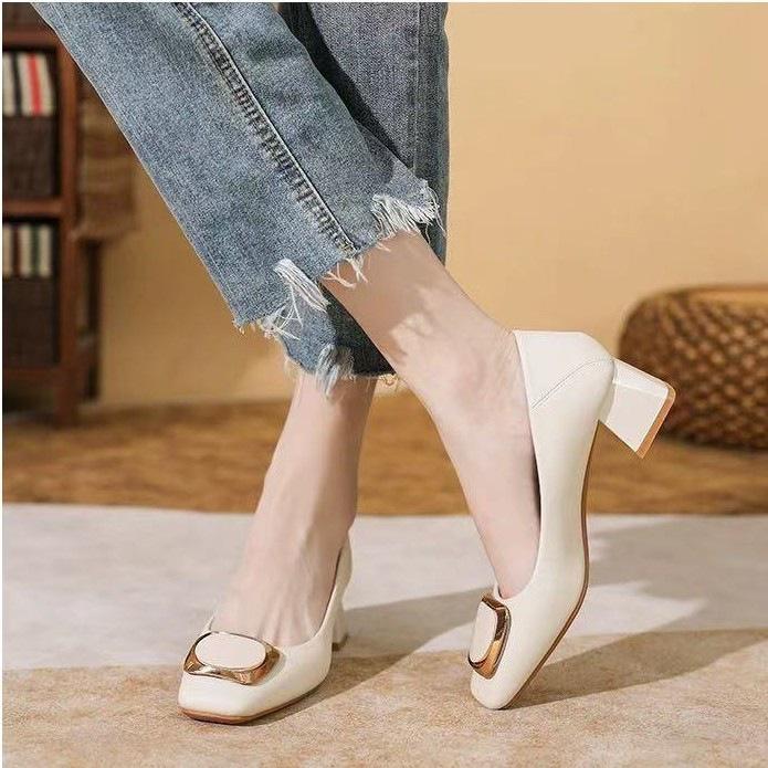 Pelle morbida piccolo vento profumato testa quadrata bocca bassa tacco alto sottile tacco spesso scarpe singole nuovo autunno tacco medio temperamento