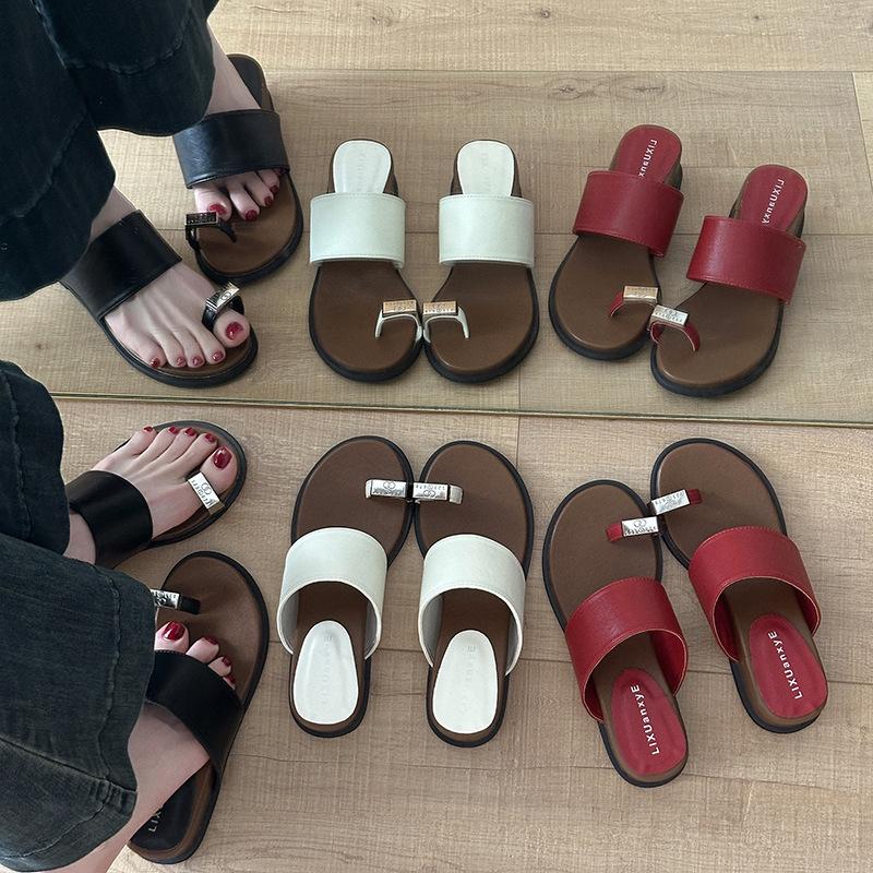 Slippers and holiday beach jacket toe slope wear women's summer French 2025 new cool slippers to increase the height of toes