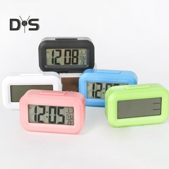 Digital reisevekkerklokke Lett å lese slumrefunksjon 12/24-timers skjerm Enkel betjening Batteridrevet bordklokke
