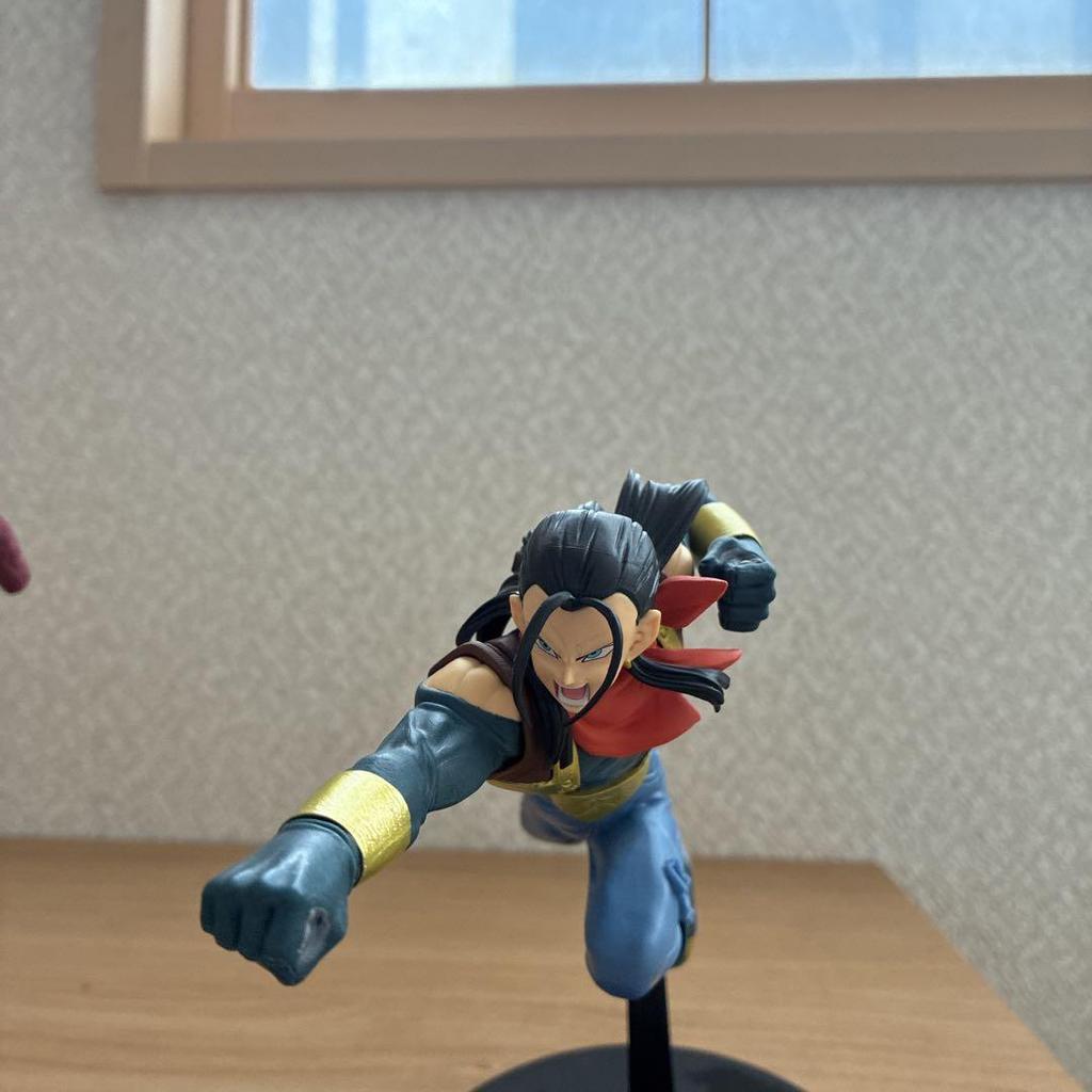 [USED] Dragon Ball Figure Attack Pose