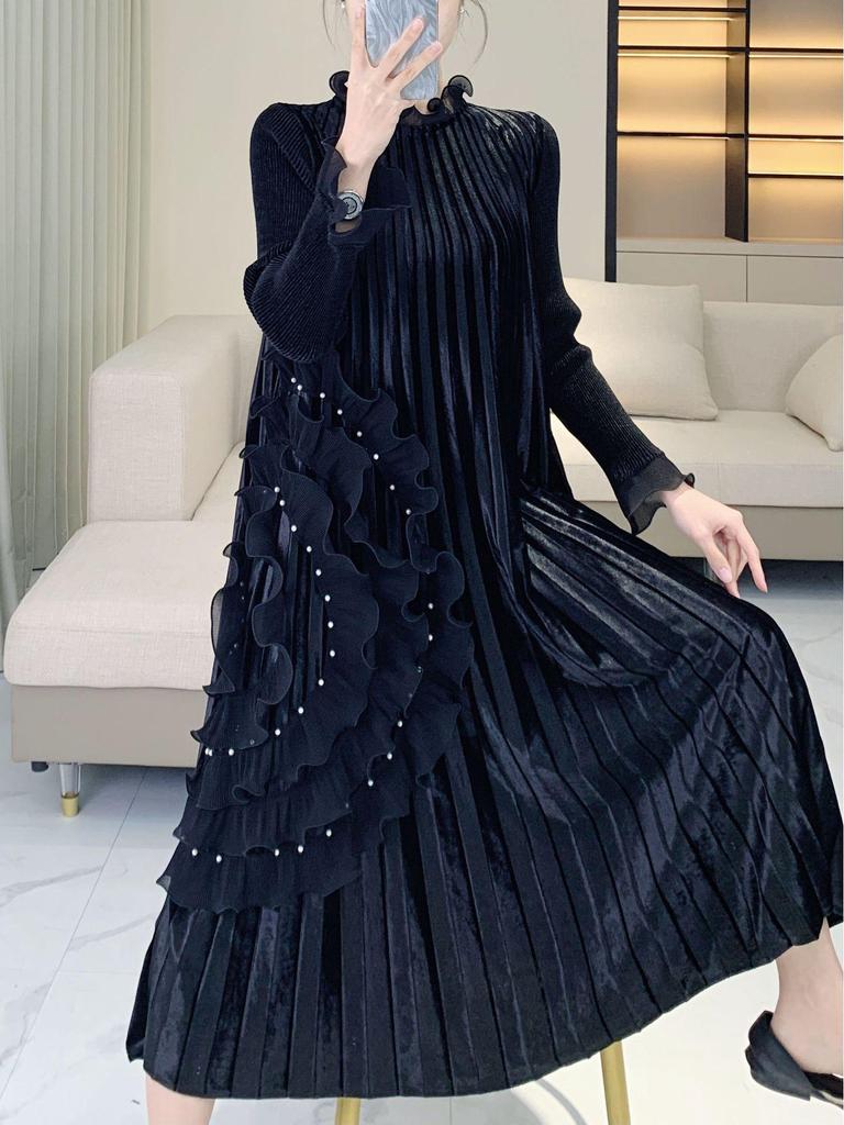 Elegantes Übergrößen-High-End-Samtkleid mit schwerer Perlenstickerei und Stickerei