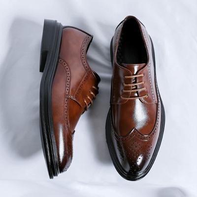 Fashionable Men Korean Version Pointed Lace Up Formal Derby Leather Shoes Spring New Men Comfortable Carved Block Leather Shoes