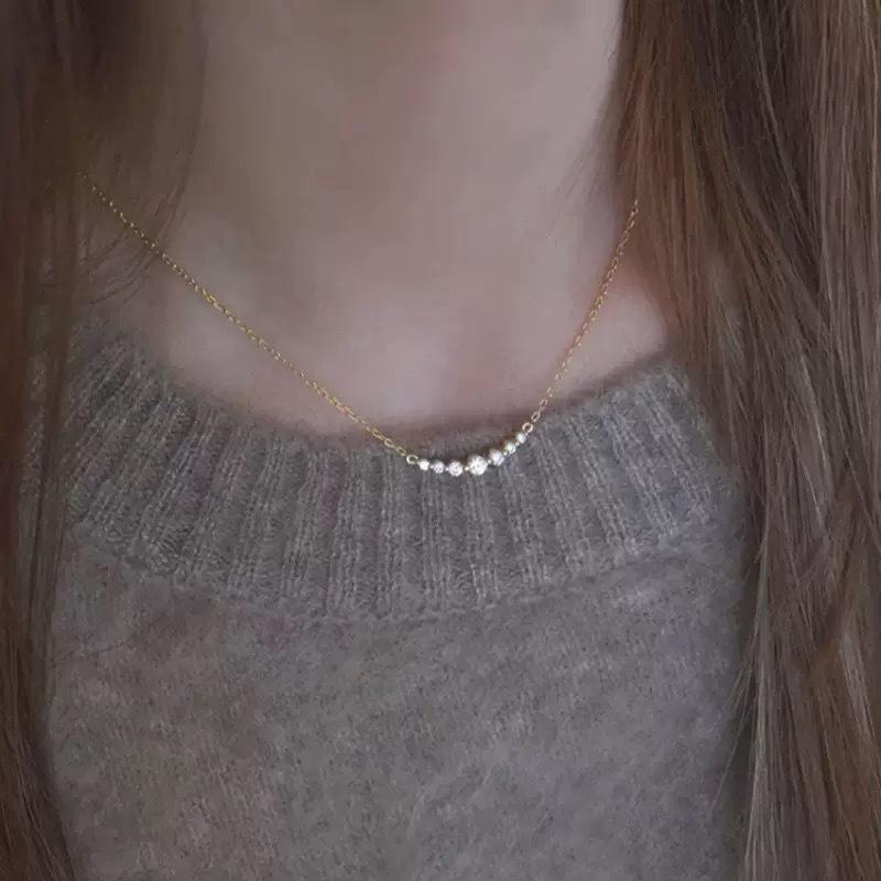 New Smile Necklace for Women, Light Luxury, High End, Simple and Versatile, Exquisite Clavicle Chain