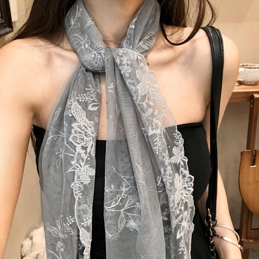 Korean Version Women's Lace Scarf Retro Female Headscarf Versatile Sunscreen Shawl