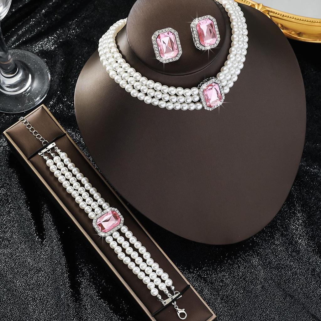 Luxury Multi-layer Imitation Pearl & Crystal Geometric Necklace with Matching Earrings