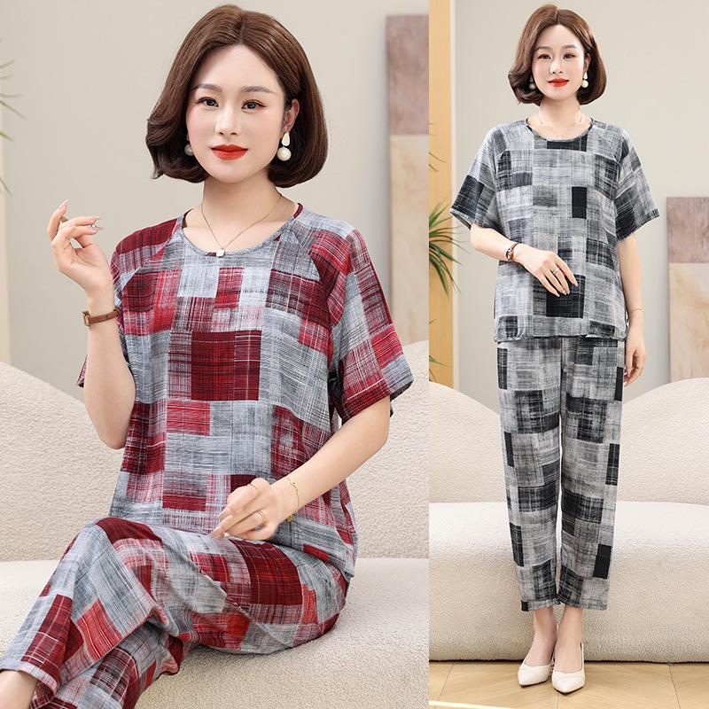 Plus Size Women's Summer Cotton Pajama Set - Short-Sleeved Homewear for Middle-Aged & Elderly