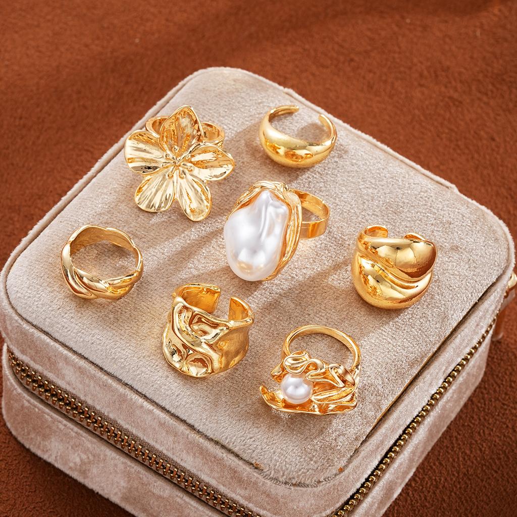6/7 PCS Geometric Flower Imitation Pearl Rings For Women Vintage Irregular Gold Color Rings Sets Fashion Elegant Party Jewelry