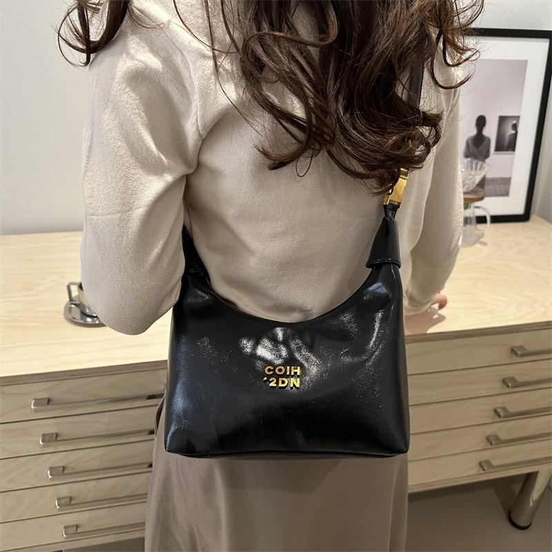 Simple and Fashionable Shoulder Bag Women's Autumn and Winter New Casual Messenger Bag Personalized Handbag