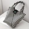 Striped Pattern Knitted Handbag Fashion Crochet Bag For Women Aesthetic Bucket Bag With Snap Button