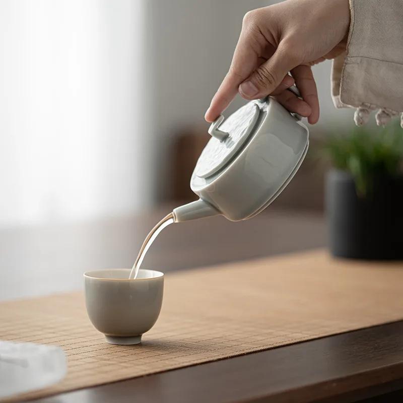 Ice Gray Glaze Geometric Teapot Porcelain Kung Fu Single Home Reception Teapot with Filter Ball Holes Little Tea Infuser