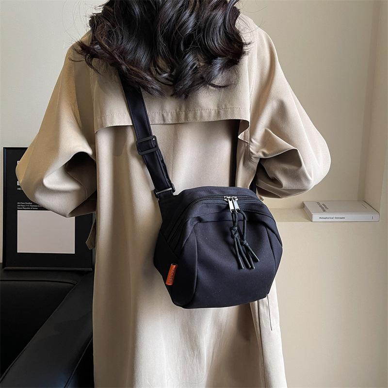 Crossbody Bag Women's Versatile Solid Color Simple Fashion Shell Bag 2025 New Trendy Cool Korean Version Large-capacity Shoulder Bag