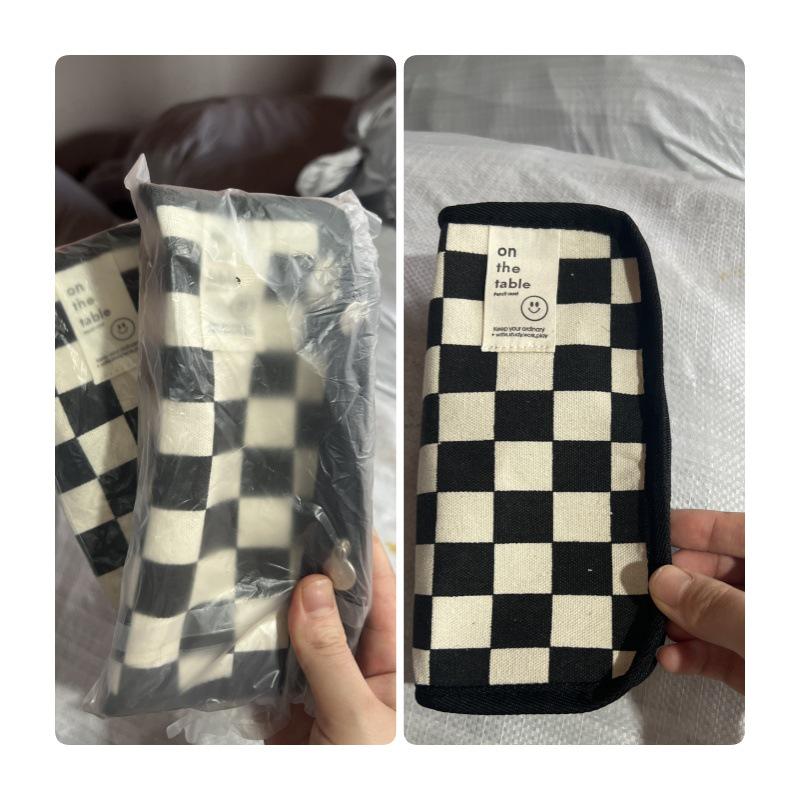 Stylish Black & White Checkerboard Pencil Case - Large Capacity for Students with Zipper