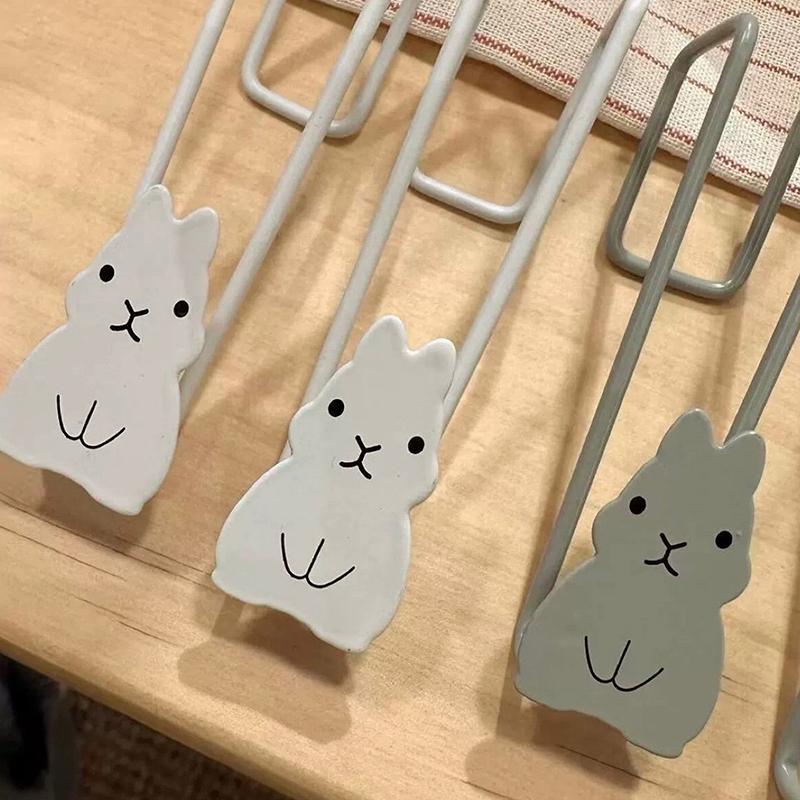 Haczyk na drzwi szafki w kształcie królika Żelazny stojak do przechowywania na drzwiach szafki Uchwyt na worek na śmieci bez wiercenia Wieszak na przybory kuchenne