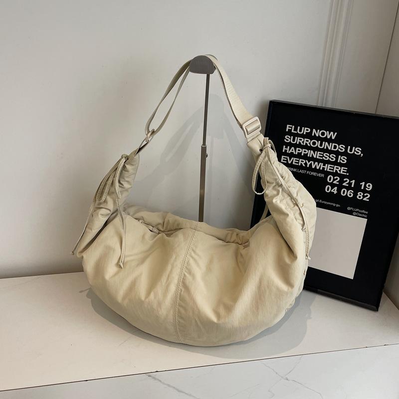 Niche Design Large-Capacity Messenger Bag Commuter Women'S Bag Simple Casual Dumpling Bag Student Large Bag Women'S Korean