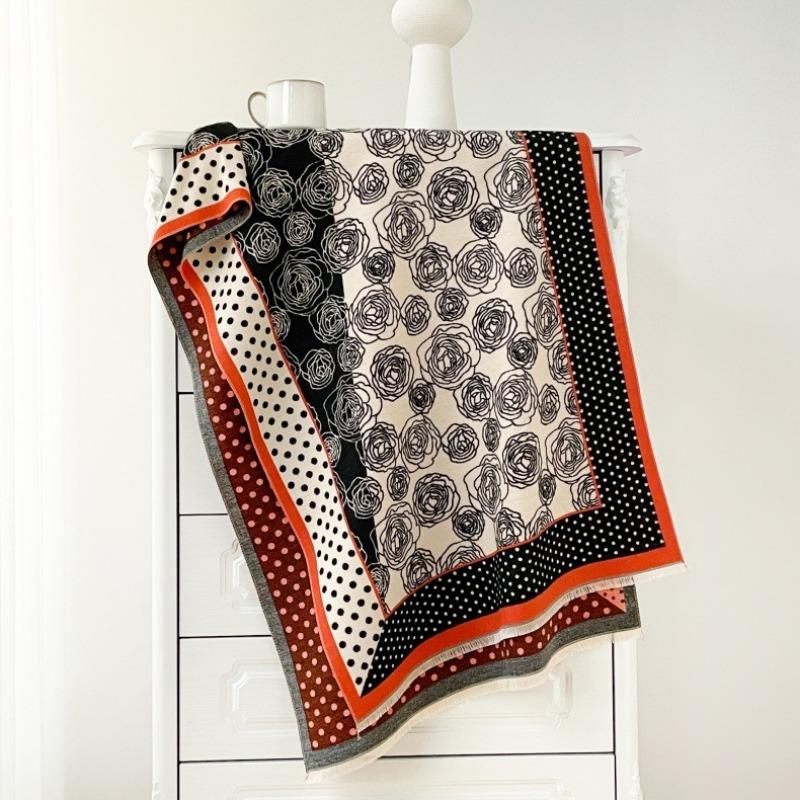 Retro new winter polka dot camellia fashion versatile thickened scarf women's new fashion shawl to keep out the cold and wind
