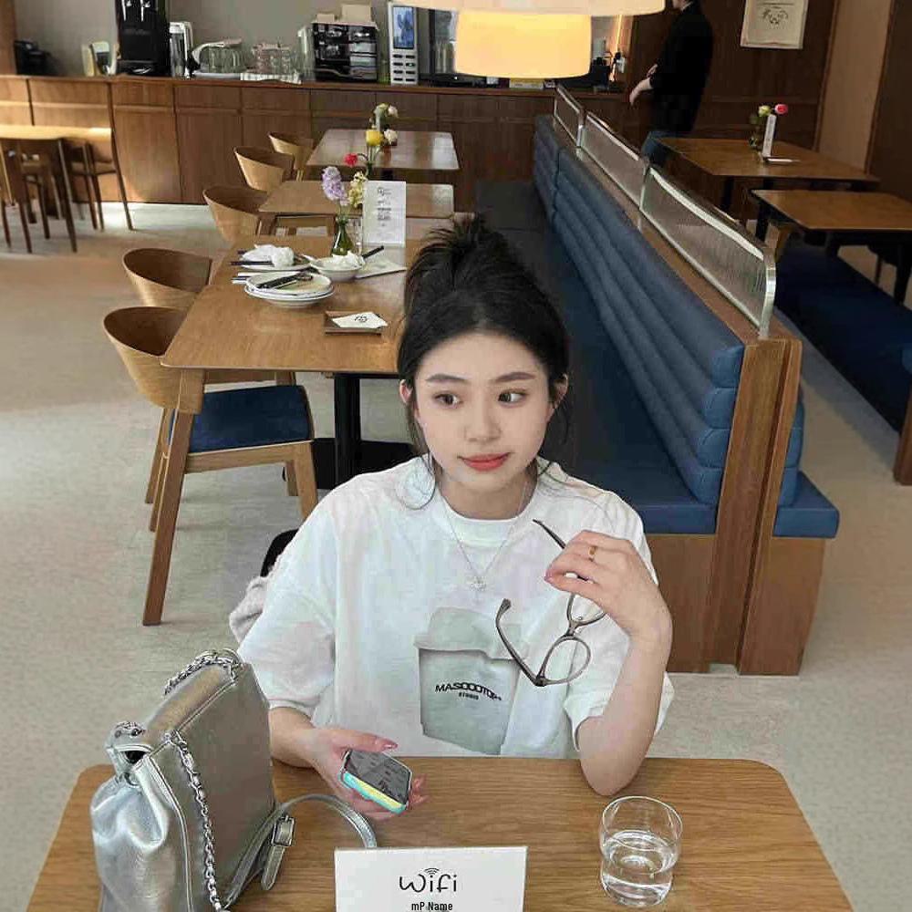 Women's Large American Retro Loose-Fit Short-Sleeve T-Shirt - Casual Summer Round Neck Style