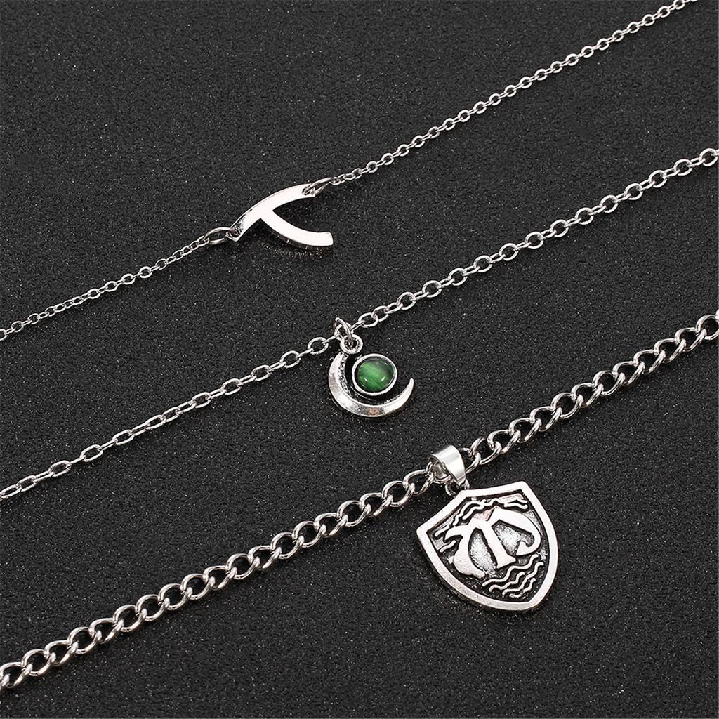 Elegant 3 Layer Women's Short Necklace Enhancing Collarbone Pendant Necklace Alloy Texture for Fashionable Ladies