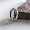 Серебряное кольцо с фианитами, вес изделия 4,2 гр (2207474)